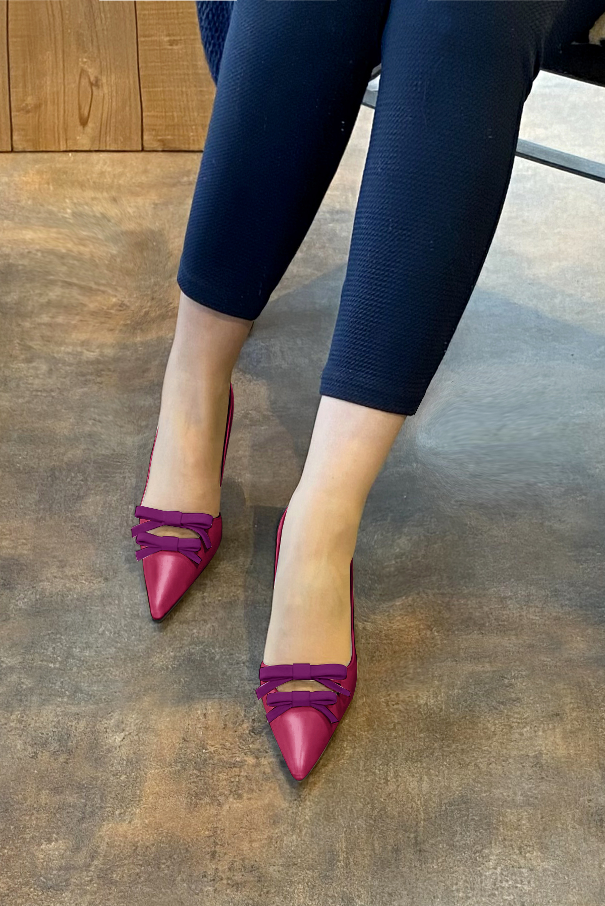 Fuschia pink and mulberry purple women's open back shoes, with a knot. Pointed toe. High slim heel. Worn view - Florence KOOIJMAN